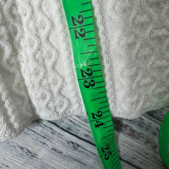 Leo & Ugo Paris Ivory Textured Knit Sweater Crochet Detail Mock Neck Pullover M - Picture 2 of 6